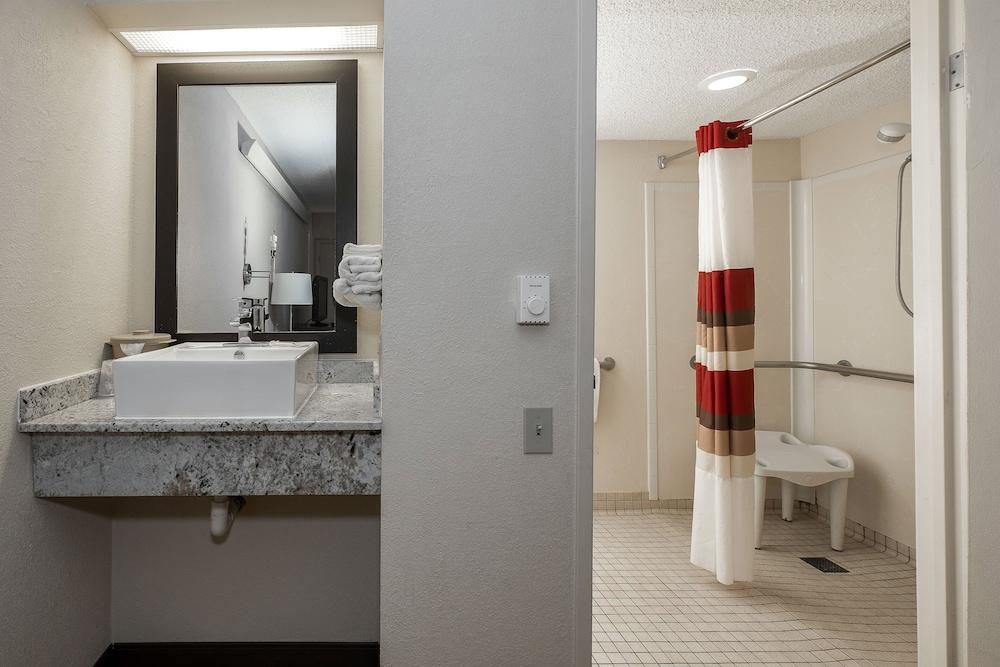 Travelodge By Wyndham Peoria Eksteriør billede