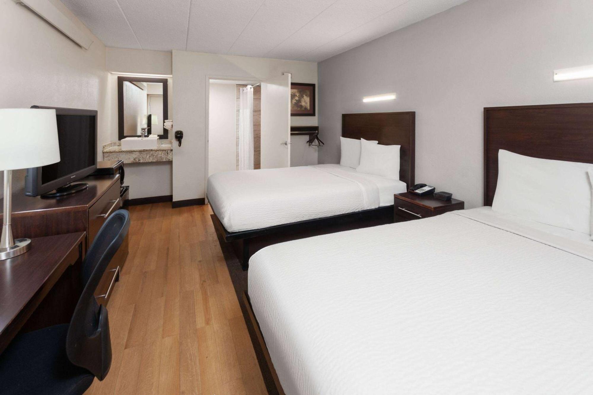 Travelodge By Wyndham Peoria Eksteriør billede