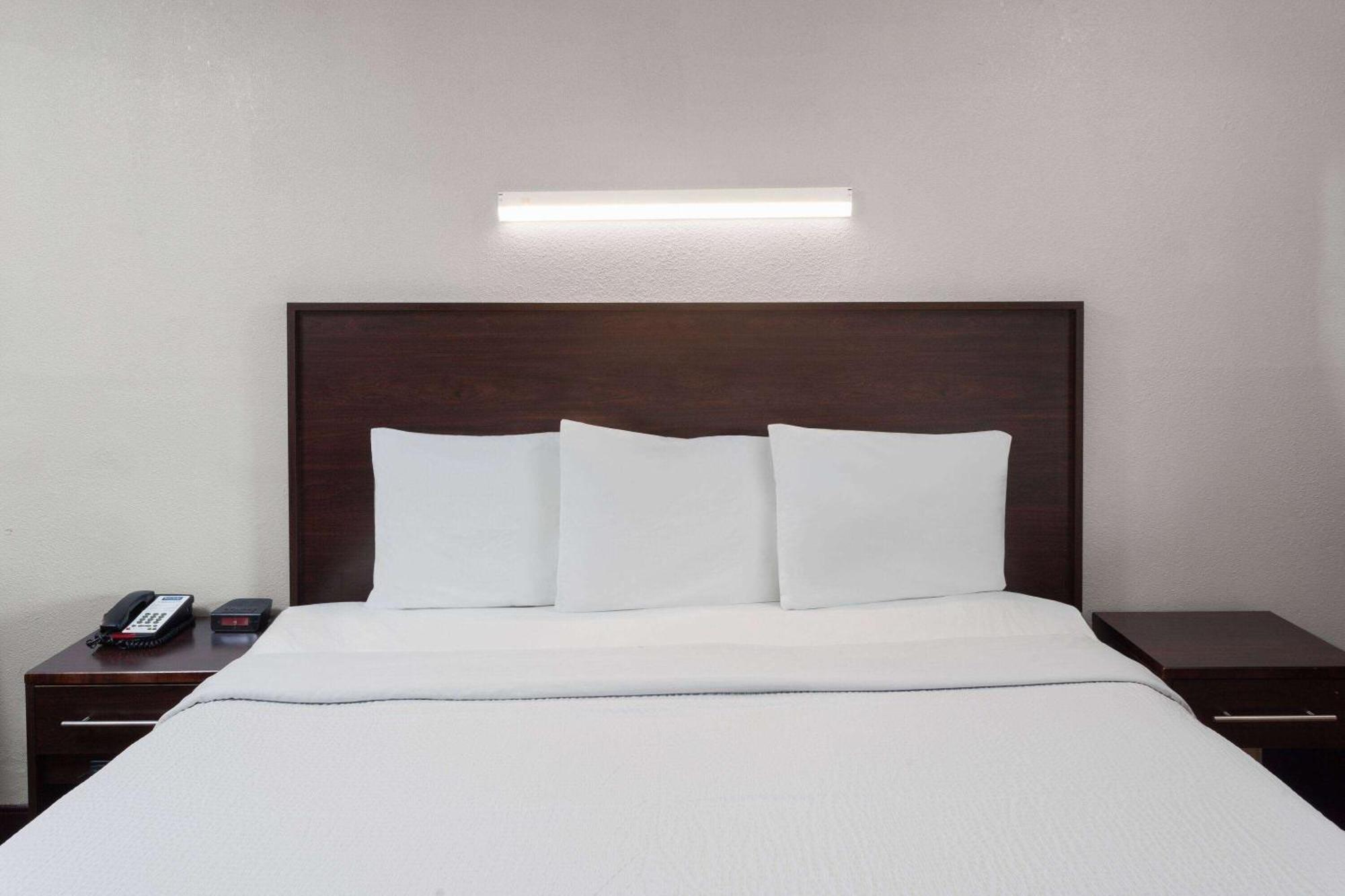 Travelodge By Wyndham Peoria Eksteriør billede